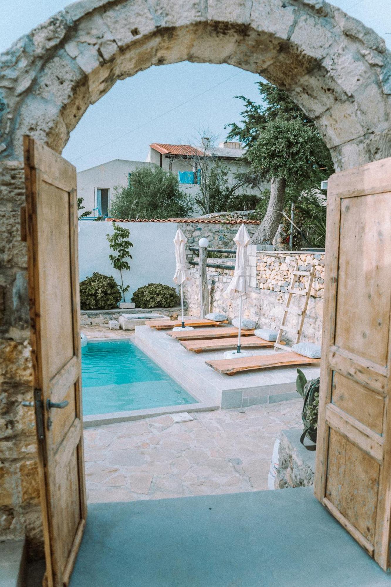 Arménoi Antonia'S Stonebuilt Mansion With A Private Pool 빌라 외부 사진